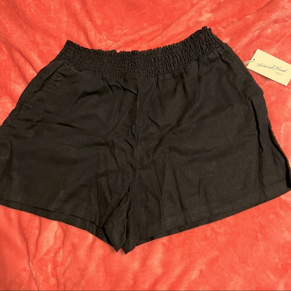 Universal Thread Shorts